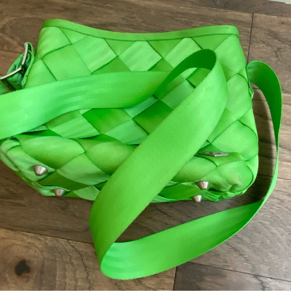 Maggie Bags Go green Seatbelt purse - Picture 4 of 11